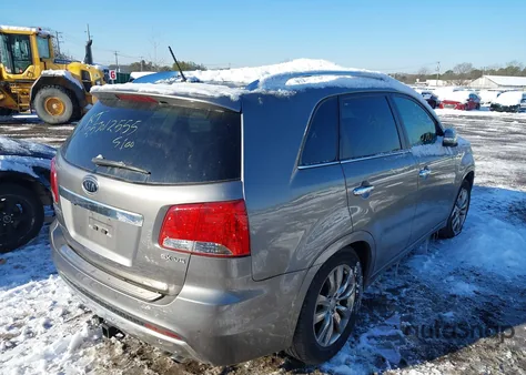 2012 Kia Sorento Sx V6 from USA, damaged, VIN 5XYKWDA2XCG273069